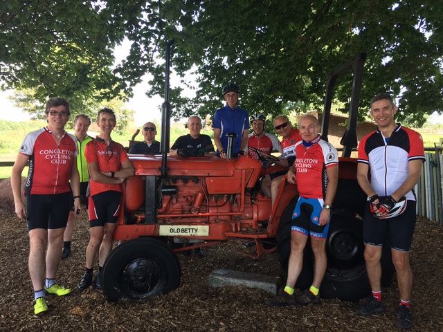 Congleton Cycling Club at Fordhall Farm